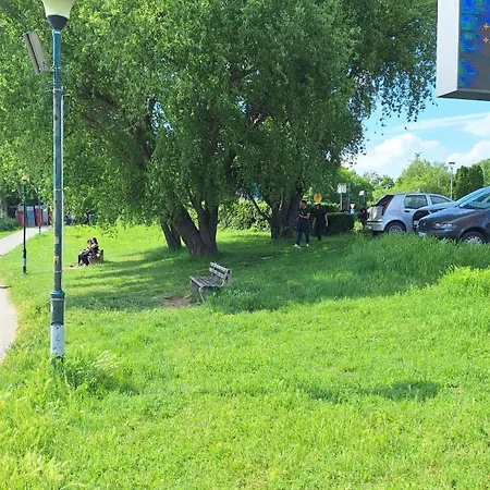 Semesterbostad Wooden House Ada